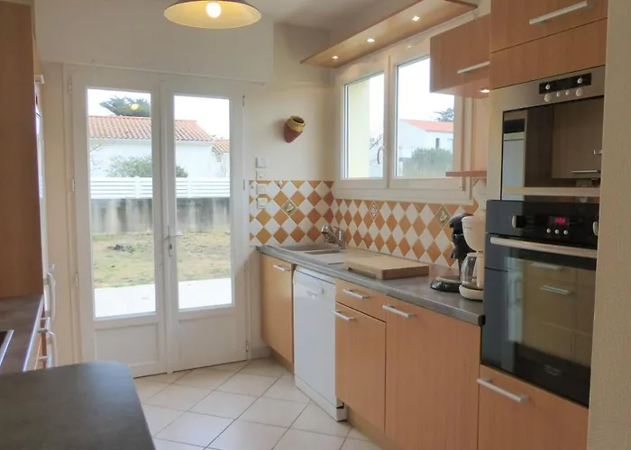 Br000-057 4 Pieces 6 Couchages Sur Villa