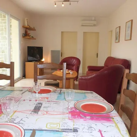 Br000-057 4 Pieces 6 Couchages Sur * Brétignolles-sur-Mer