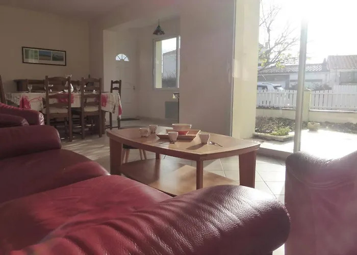 Villa Br000-057 4 Pièces 6 Couchages Sur *