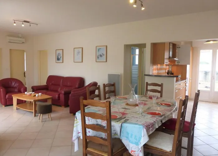 Br000-057 4 Pièces 6 Couchages Sur